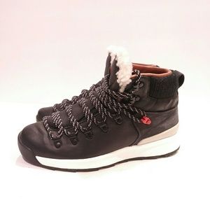 RARE Nike Womens Astoria PRM NSW Black Anthracite size 7.5 sneakers boots 553439